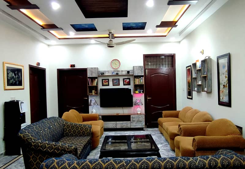 Best GIRLS HOSTEL (Bigway Executive Living) Furnished Sharing Rooms for WORKING Women, UMT, Bahria University, KIPS, JOBIAN Girls 0