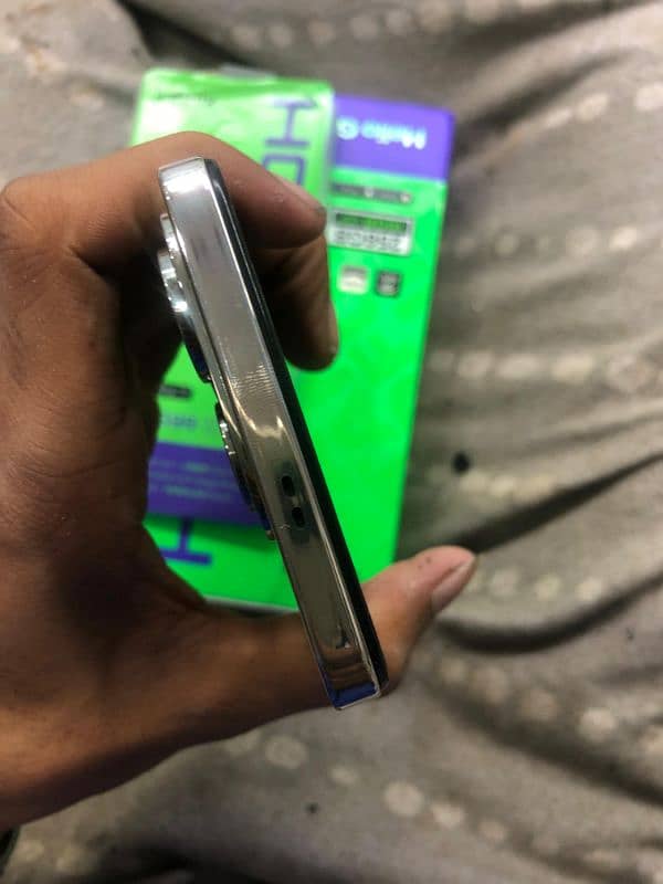 Infinix hot 40 pro 8+8/256 2