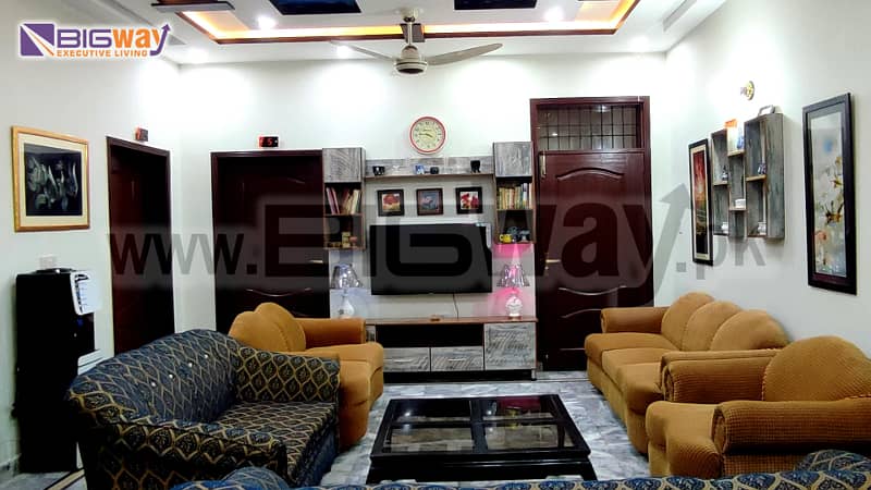 Best GIRLS HOSTEL (Bigway Executive Living) Furnished Sharing Rooms for WORKING Women, UMT, Bahria University, KIPS, JOBIAN Girls 0