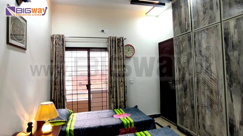 Best GIRLS HOSTEL (Bigway Executive Living) Furnished Sharing Rooms for WORKING Women, UMT, Bahria University, KIPS, JOBIAN Girls 1