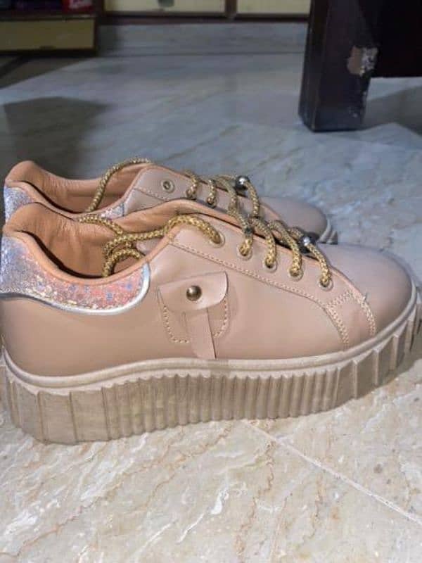 beige sneakers 6