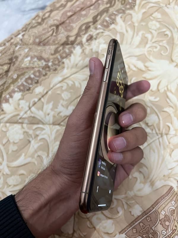 iphone xs max 256 non pta 5