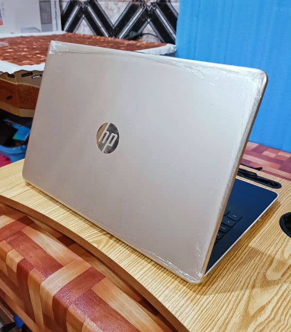 HP Core i3-7th Generation, 10by10 Condition, 4