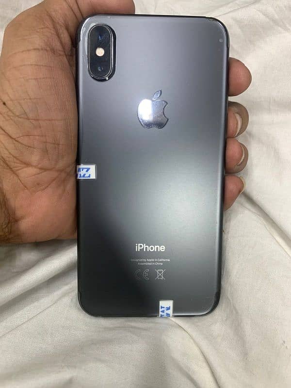 I am selling my iPhone X 3