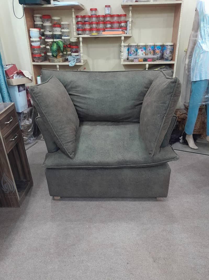 Elegant 2 Sofa Set for Sale in Islamabad – Like New Condition 0