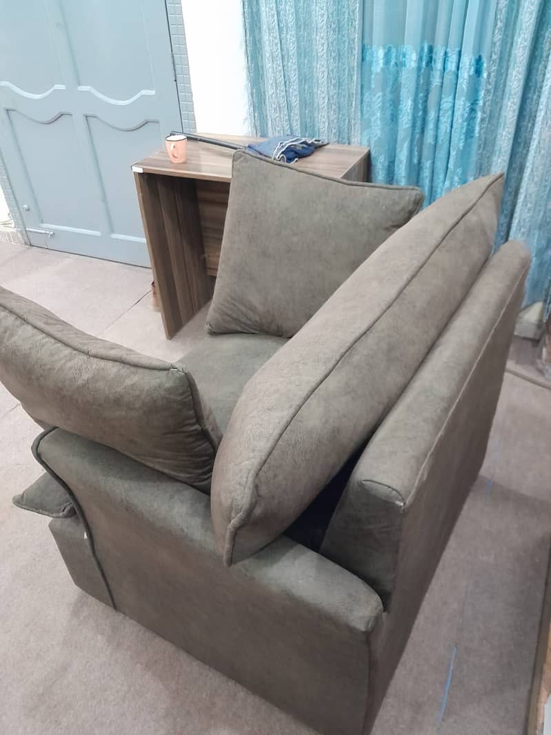 Elegant 2 Sofa Set for Sale in Islamabad – Like New Condition 1