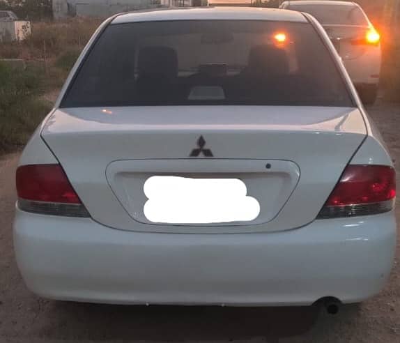 Mitsubishi Lancer 2005 5