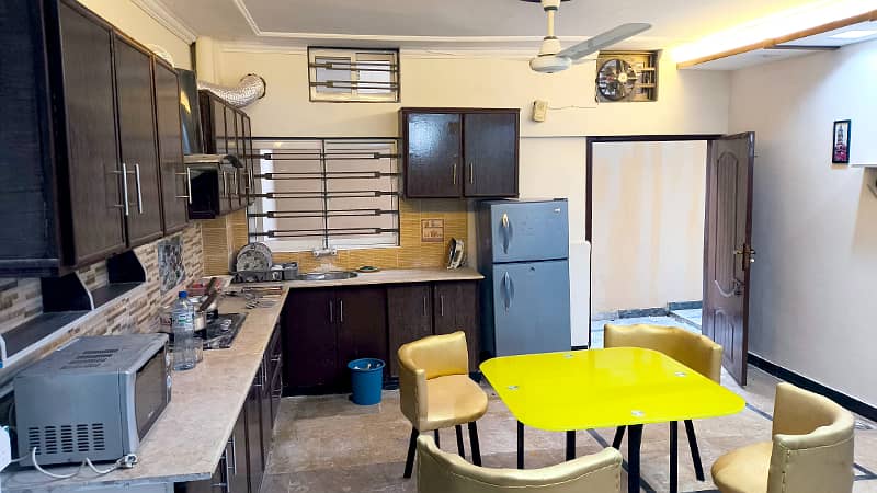 Furnished Home Portion / GUEST HOUSE for Paying Guest in 1bed, 2beds, 3beds Furnished APARTMENT with TV Lounge for your Wedding Guests, Foreigners, Small Family, WORKING Couple or Male / Female Executives - Furnished ROOMS on daily, weekly, monthly 16