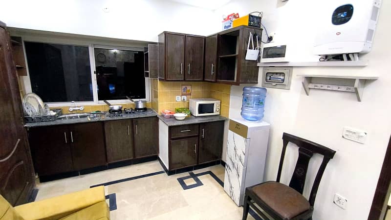 Fully Furnished Home / GUEST HOUSE for Paying Guest in 1bed, 2beds, 3beds Furnished APARTMENT with TV Lounge for your Wedding Guests, Foreigners, Small Family, WORKING Couple or Male / Female Executives - Furnished ROOMS on daily, weekly, monthly 45