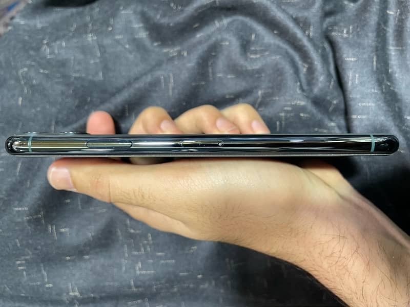 iphone 11 pro max offical pta approved with box charge 3