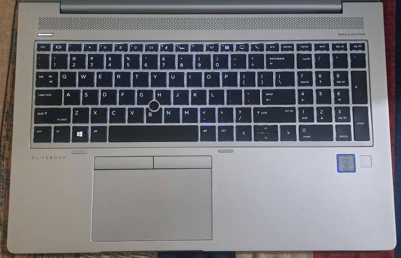 HP 850gb elite book  i7 8 gen 3