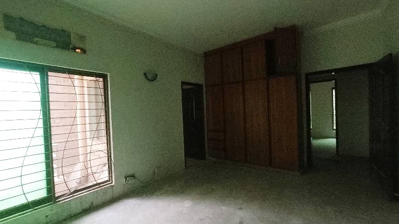 Triple Storey 15 Marla House Available In Ghazi Road For Rent 14