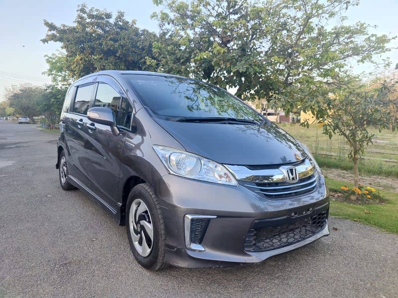 Honda Freed 2016 Model 2022 end import 3.5 grade 8