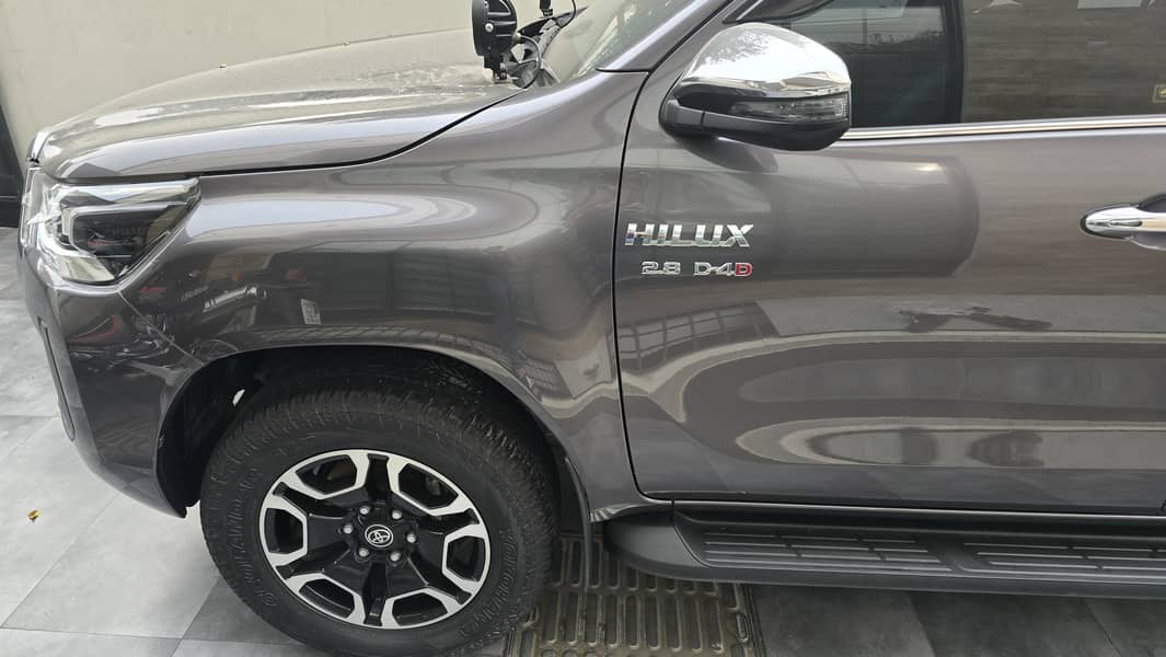 Toyota Hilux Revo V 2.8 2021 Model Mint Condition 7