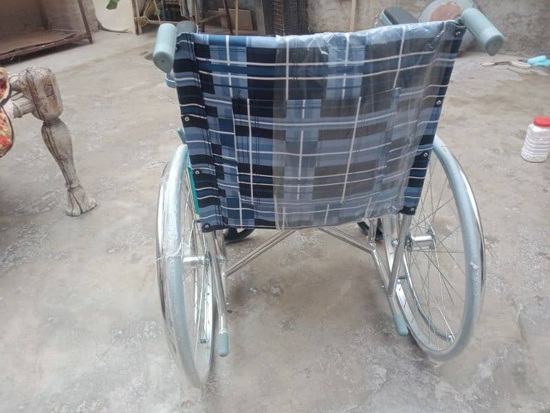 wheel chair  some days use ki bass 15500 ki li thi heavy material 2