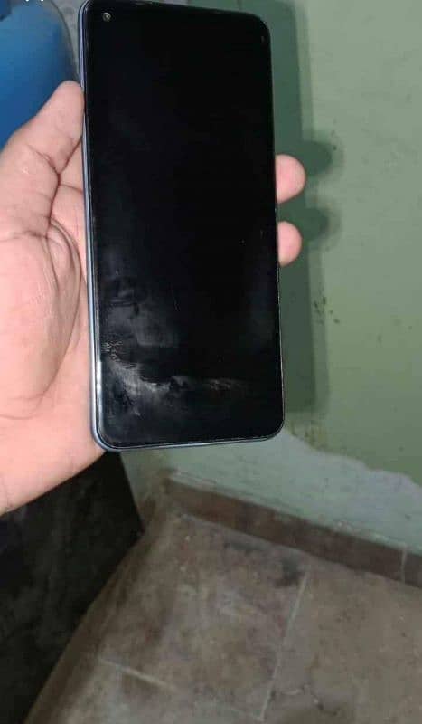 infinix hot 10 4/128 for sale 3