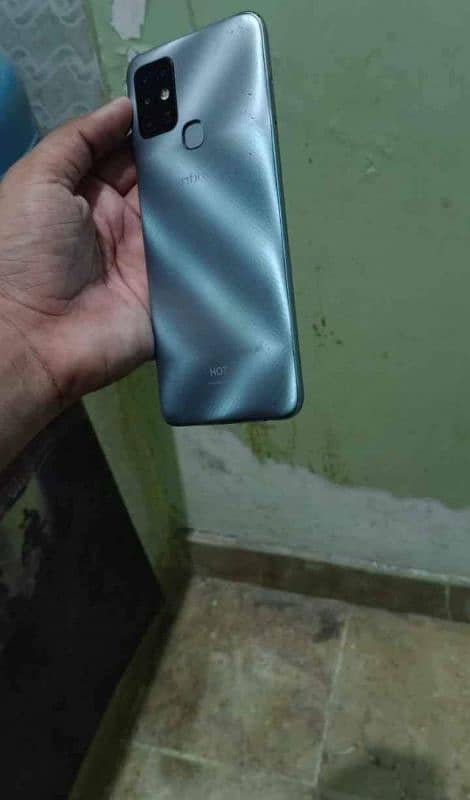 infinix hot 10 4/128 for sale 4