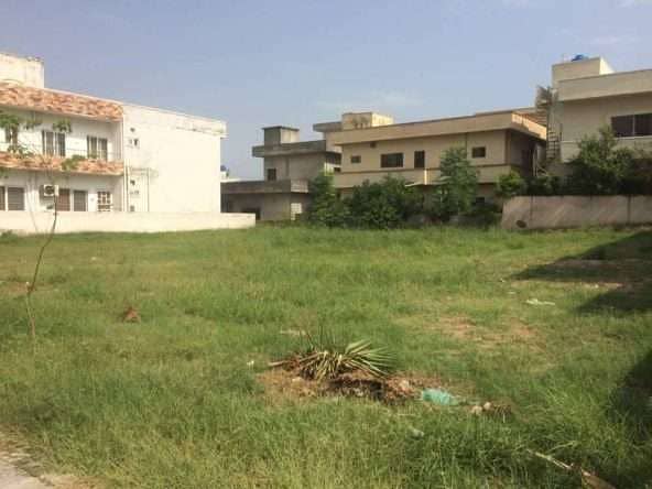 1 Kanal Corner Residential Plot Attractive Deal 0