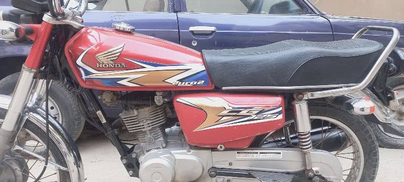 Honda cg125 2020 last 10month totally genuine condition full pack engn 8