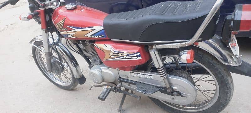 Honda cg125 2020 last 10month totally genuine condition full pack engn 9