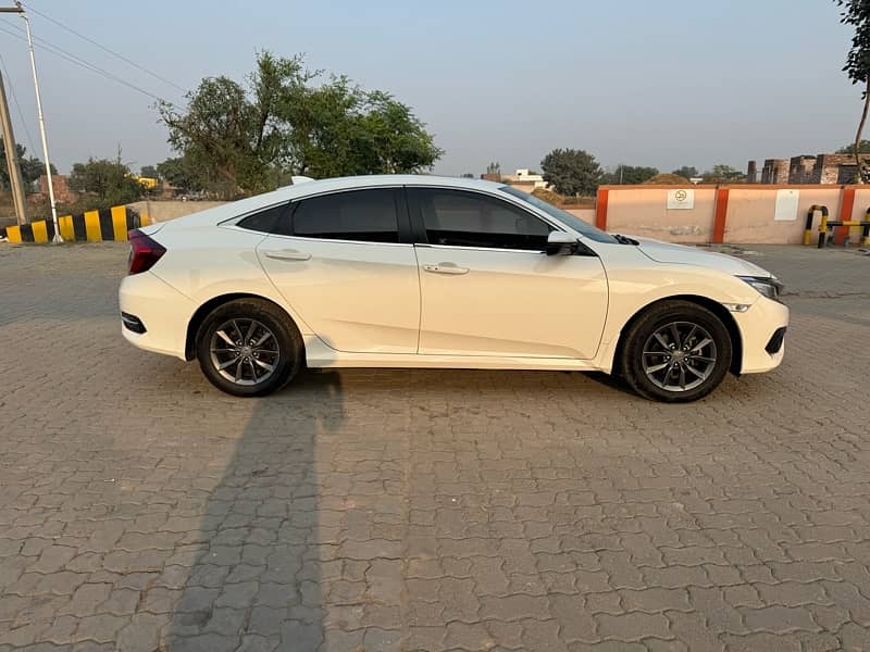 Honda Civic Oriel 2020 11