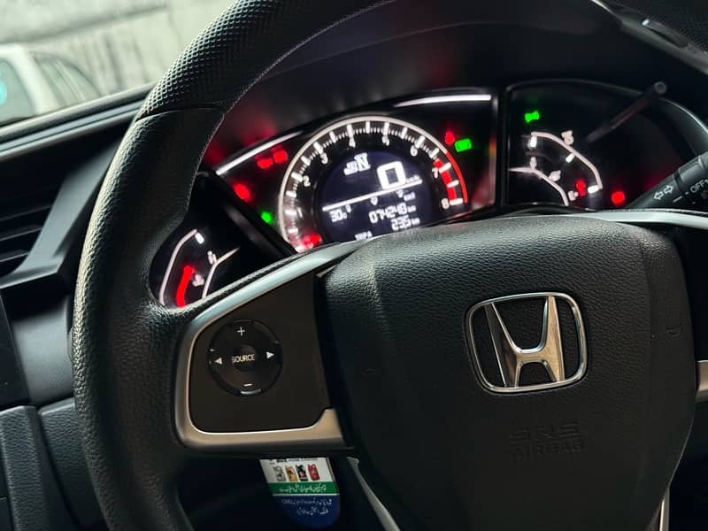 Honda Civic Oriel 2020 16