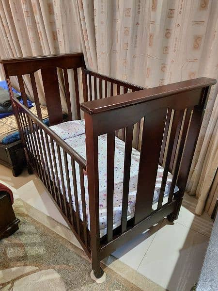 Baby cot / crib 3