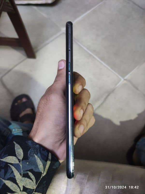 oppo f17 pro 5