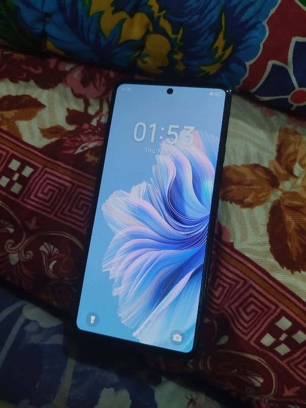 TECNO CAMON 20 AMOLED 8/256 1