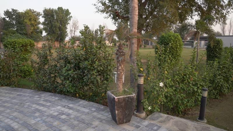 3.5 ACRE LUXURY FARMHOUSE/BEDIAN ROAD/ LAHORE 26