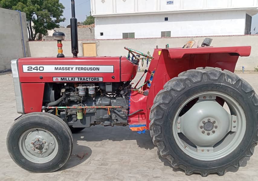 Massey Ferguson MF 240 (2018 Model) 1