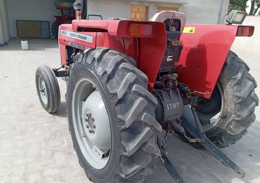 Massey Ferguson MF 240 (2018 Model) 3