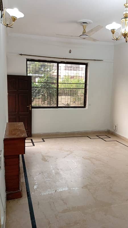 Beautiful ground portion available for rent in F-11 Islamabad at big street, 2 bedrooms with bathrooms, drawing, dining, TVL, car porch, All miters separate and water separate, near to park, near to markaz. 5