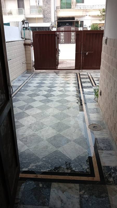 Beautiful ground portion available for rent in F-11 Islamabad at big street, 2 bedrooms with bathrooms, drawing, dining, TVL, car porch, All miters separate and water separate, near to park, near to markaz. 11