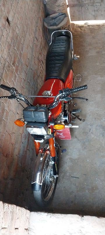 urgent seal. honda 125 7