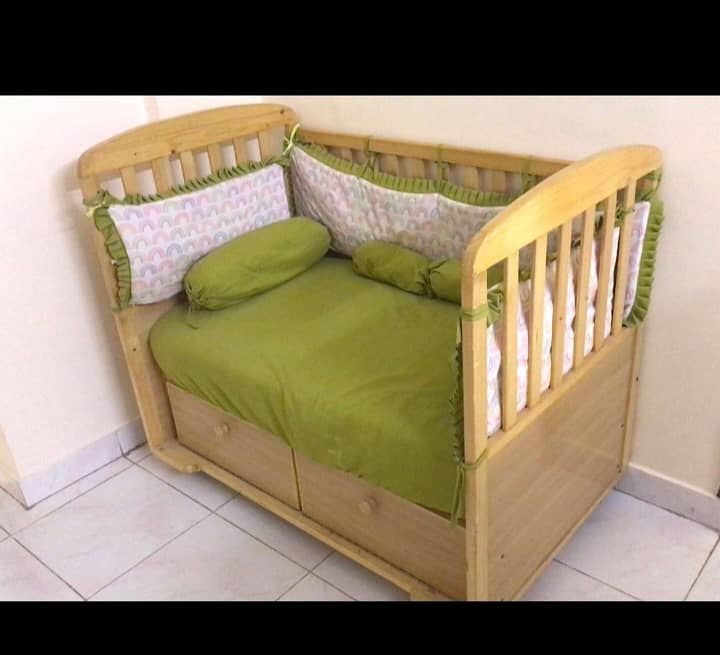 Baby crib 1