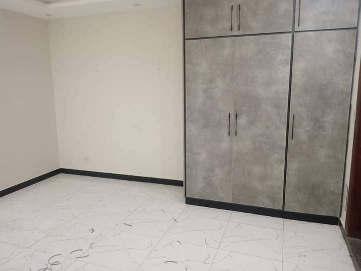 brand new construction Ground floor available for rent in G10 3