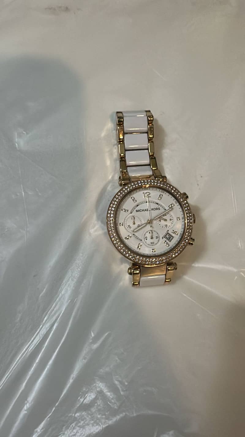 ⁠Michael Kors MK5774 (white) MK6169 (gold) 1