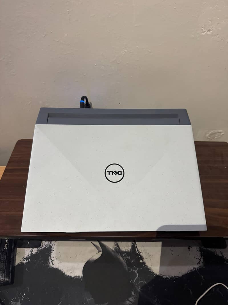 DELL G15 5515 - AMD Ryzen 7, RTX 3060, 165Hz, 16GB RAM, 512GB SSD 6