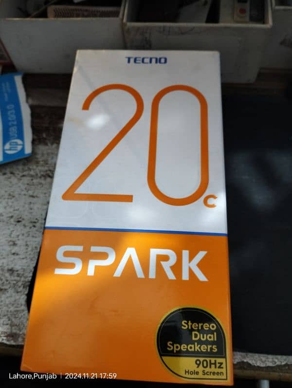 Tecno spark 20c 4/128 0