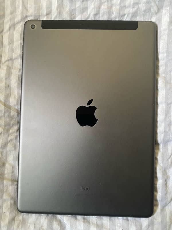 Apple IPad 7th generation 1