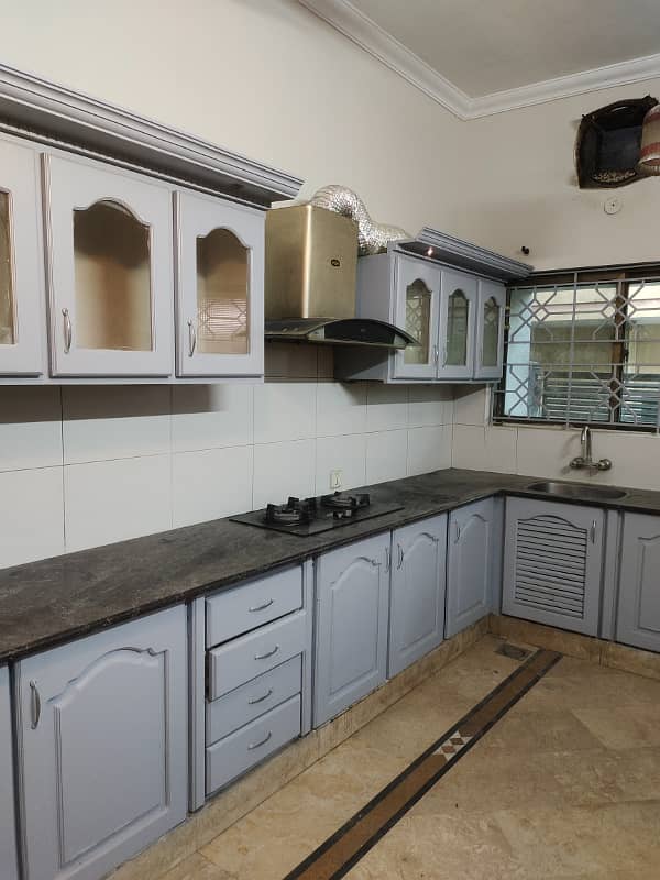 Beautiful 24 Marla upper portion available for rent in F-11 Islamabad at big and close end street, 3 bedrooms with bathrooms, drawing, dining, TVL, car porch, All miters separate, and water separate, near to park, near to markaz. 10