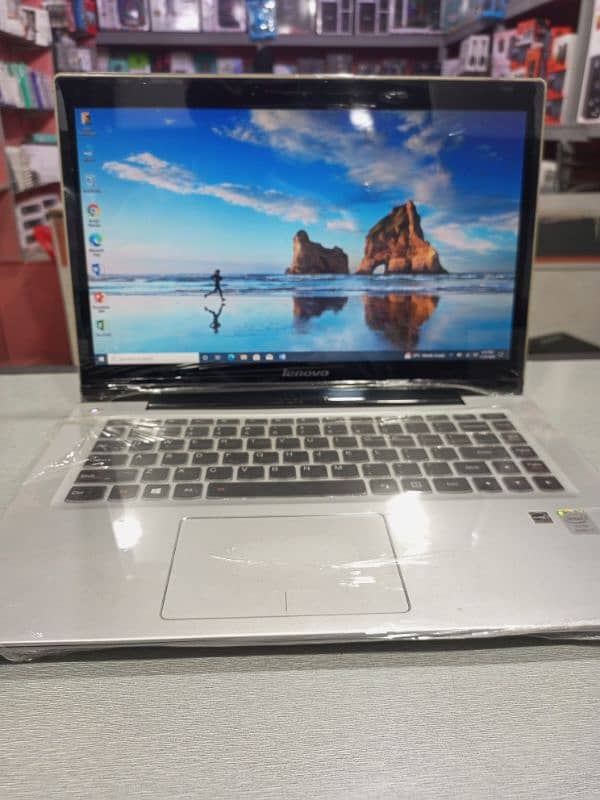 lenovo i7 4th generation with touch 0