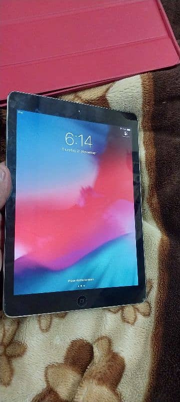 ipad Air 16GB wifi Like New Condition 3