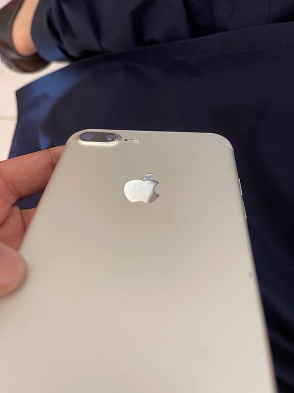 iphone 7 plus (PTA) 8