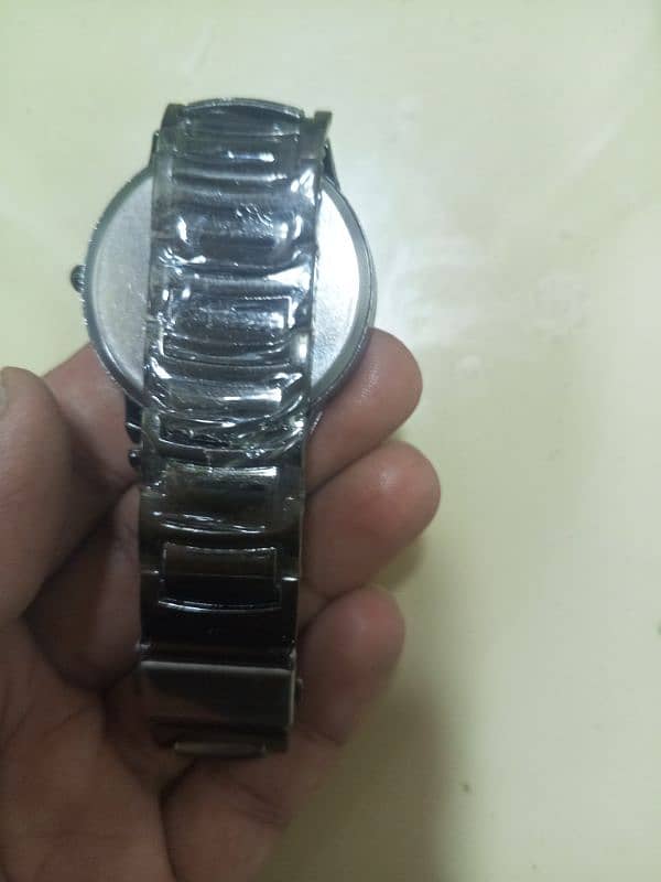 I m selling rado watch in new condition 1