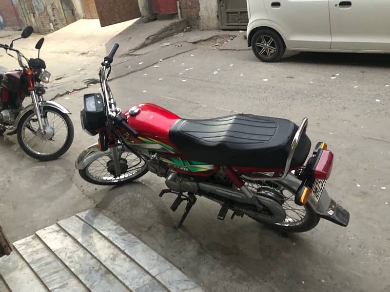 Honda 70 good condition 3