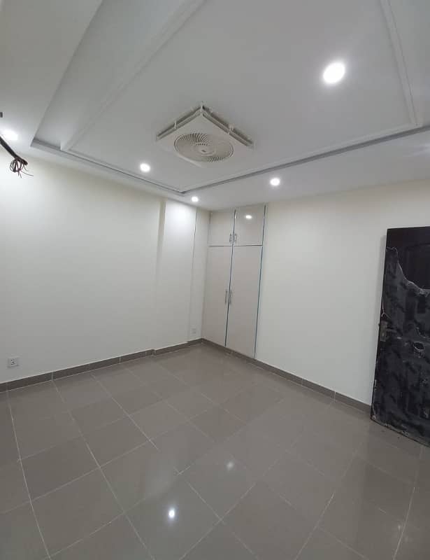 2 BED APARTMENT | AA BLOCK | FACING CANAL | NON FURNISHED | LIFT AVAILABLE 24/7 16