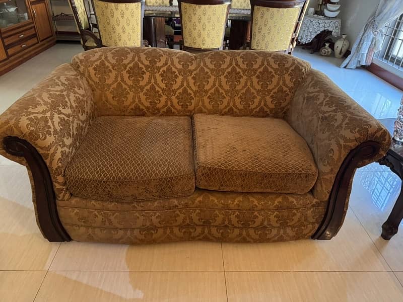 3 Piece Sofa Set with Center Table 1