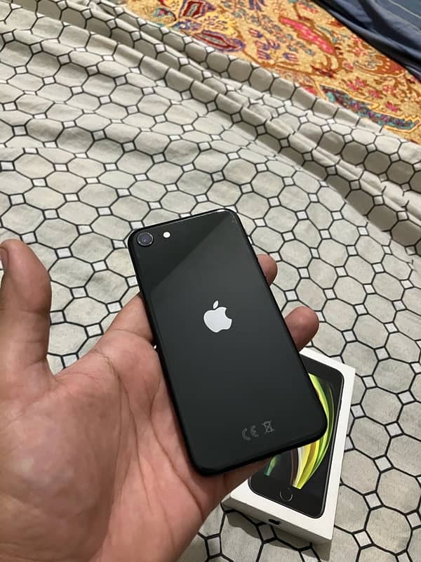 iphone SE 2020 3